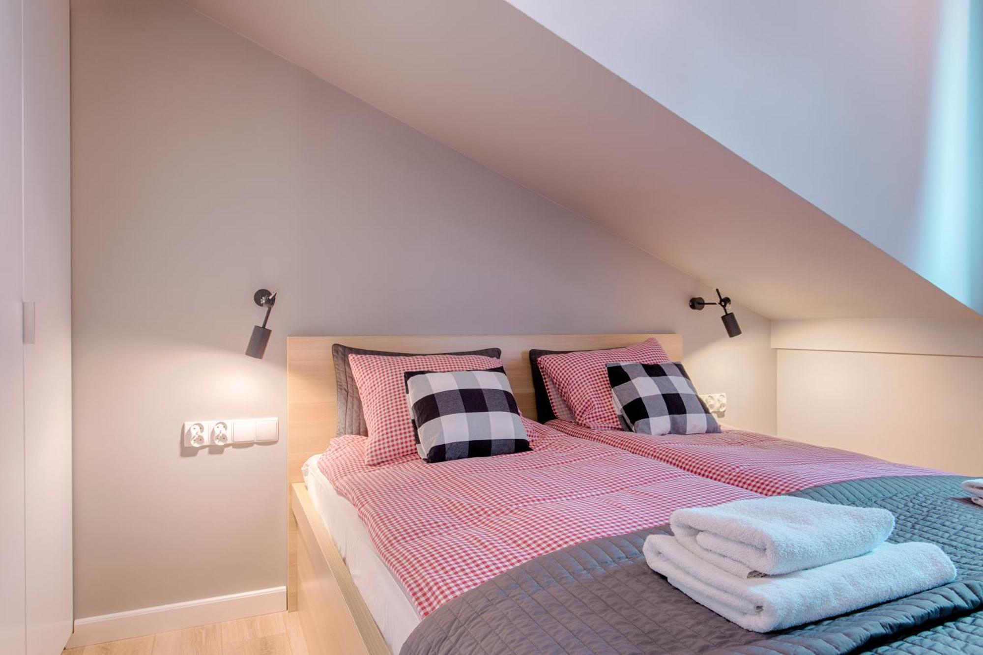 Tyzenhauz Apartments Arianska Street คราคูฟ ภายนอก รูปภาพ