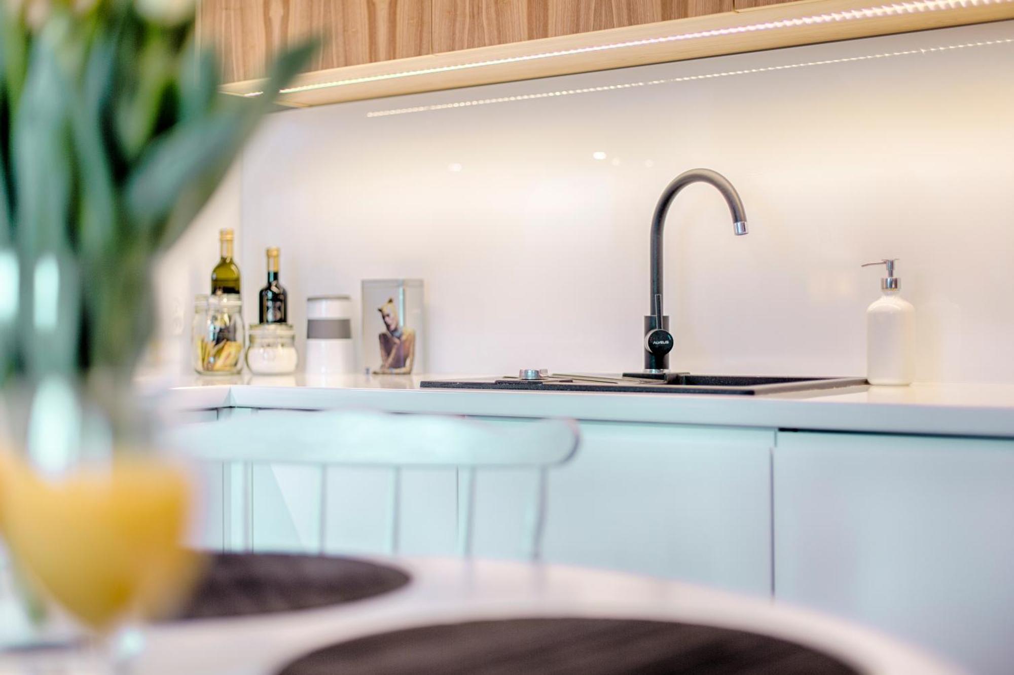 Tyzenhauz Apartments Arianska Street คราคูฟ ภายนอก รูปภาพ